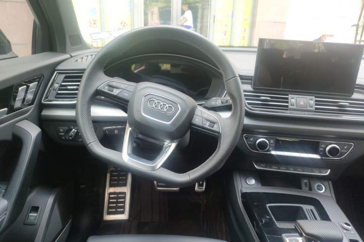 Used Audi Q5L 2024 45 TFSI Luxury Dynamic Model
