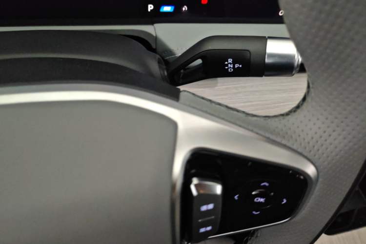 Used Geely Galaxy E8 2024 550 km Range Rear-Wheel-Drive PRO