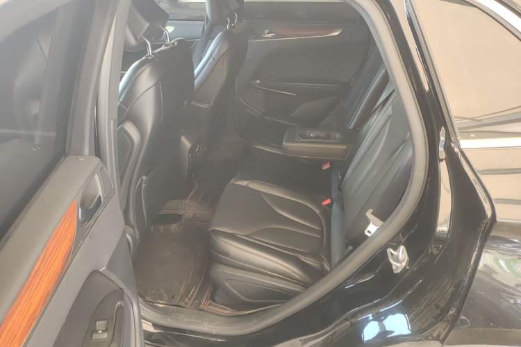 Used Lincoln MKC 2017 2.0T Two-Wheel-Drive Luxury Edition Left Rear Seat