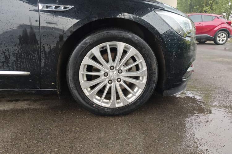 Used Buick LaCrosse 2018 28T Elite Edition
