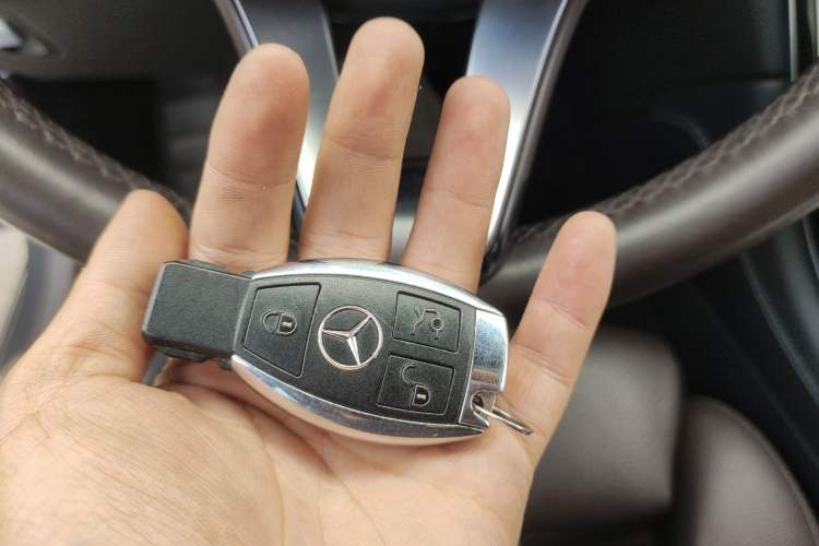 Used Mercedes-Benz GLC 2016 GLC 260 4MATIC Dynamic Edition Vehicle Key