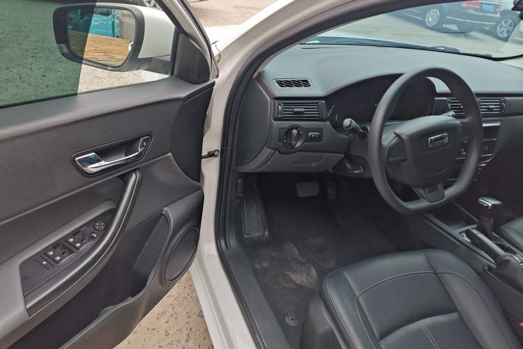 Used Qoros 3 2018 Sedan 1.6L Automatic Leading Model