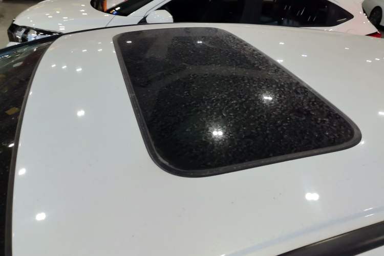 Used Honda Jade 2016 1.8L Automatic Comfort Elite Version 5 Seats
