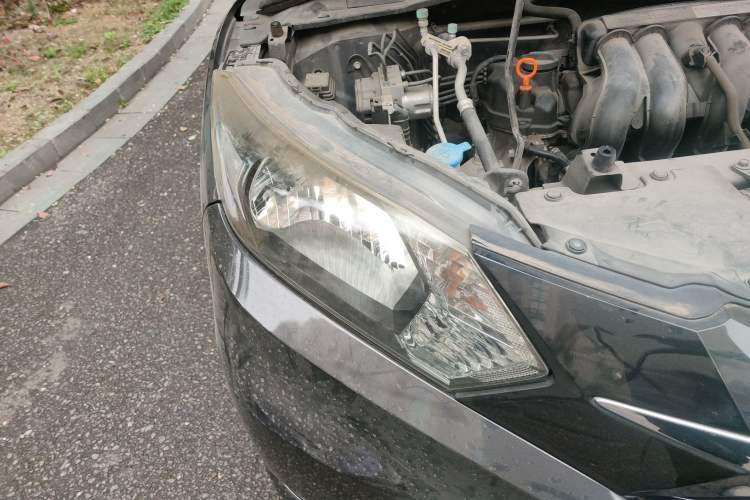 Used Honda Vezel 2015 1.5L CVT two-wheel drive Comfort trim Right Front Headlight