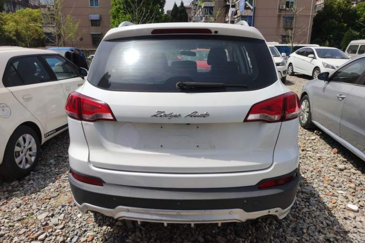 Used Zotye Domy X5 2015 1.5T CVT Landlord Model China IV Standard
