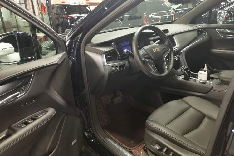 Used Cadillac XT5 2022 2.0T Two-Wheel Drive Luxury Version Driver Seat