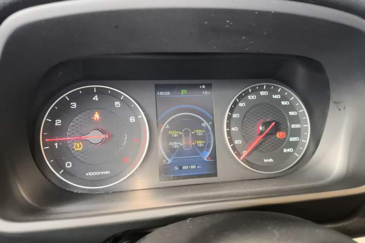 Used BYD Tang 2018 2.0T Automatic Smart Connect Prestige 7-Seater China V Standard
