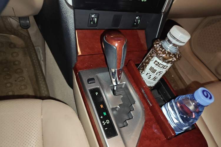 Used Toyota Camry 2013 2.5G Comfort Edition Gear Lever