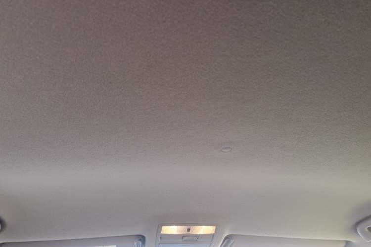 Used Toyota Highlander 2011 2.7L Two-Wheel Drive 5-Seater Sport Edition
