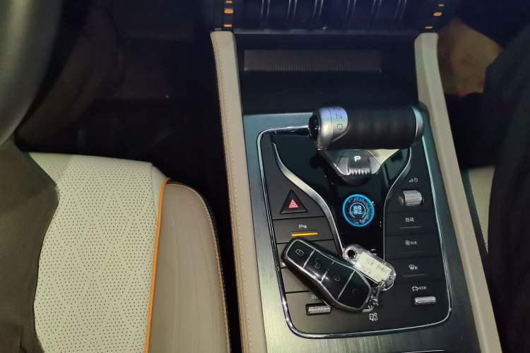 Used BYD Yuan PLUS 2023 Champion Edition 510KM Superior Model Gear Lever