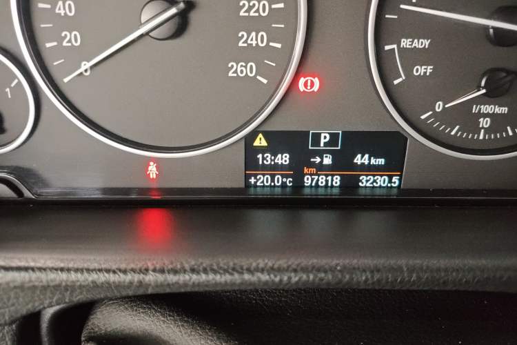 Used BMW 3 Series 2015 320Li Luxury Edition Fashion Model
