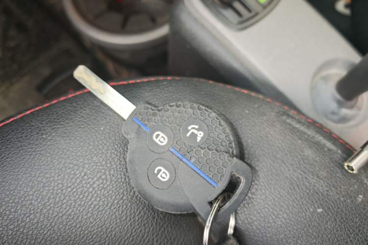 Used smart fortwo 2012 1.0 MHD Hardtop Standard Edition Vehicle Key