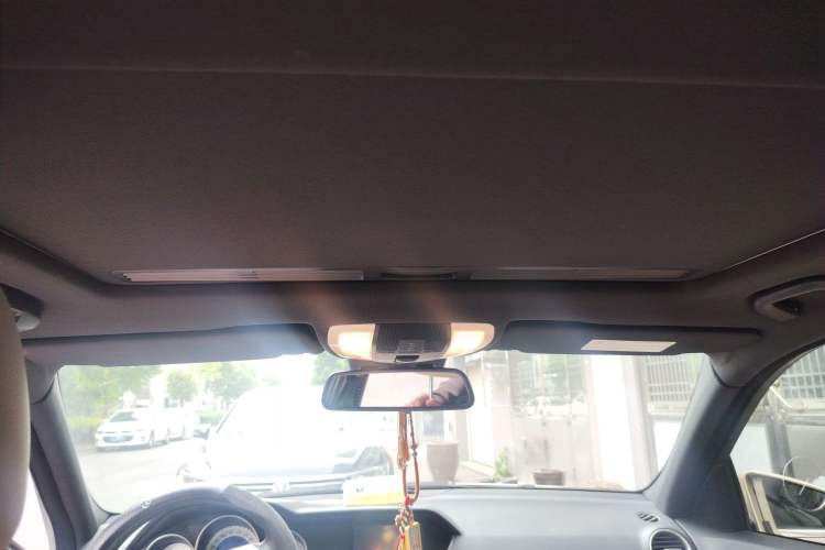 Used Mercedes-Benz C-Class 2011 C 200 CGI Fashion Model
