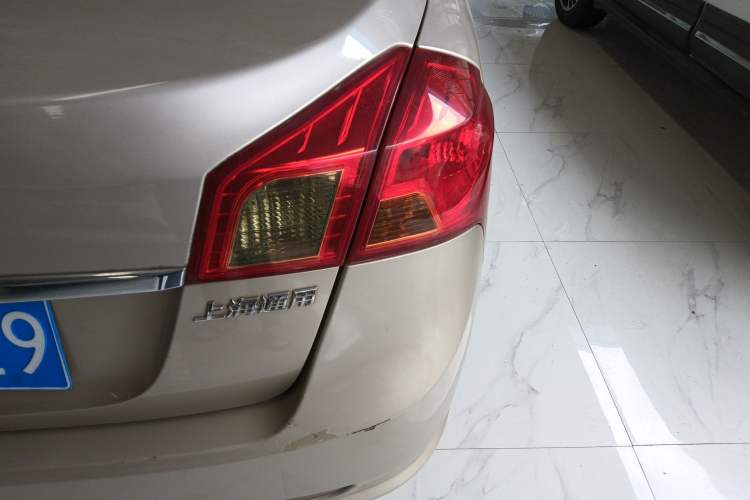 Used Buick Excelle 2013 1.5L Automatic Classic Model
