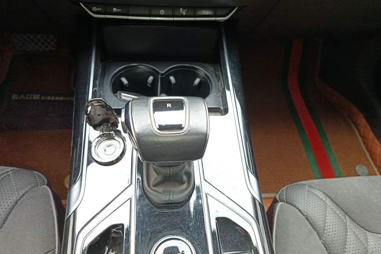 Used Hongqi HS5 2022 2.0T Smart Connect Flagship All-Wheel-Drive Version
