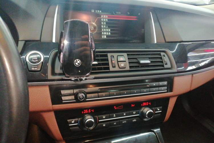 Used BMW 5 Series 2017 520Li Elegant Edition
