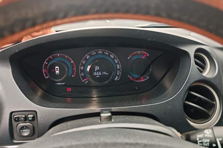 Used Luxgen Great 7 SUV 2014 2.2T Four-Wheel Drive Prestige Version
