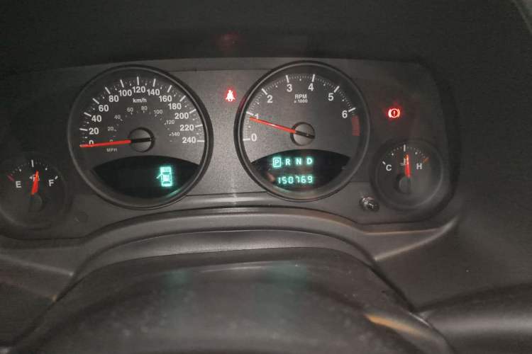 Used Jeep Compass 2013 2.0L two-wheel drive sport version