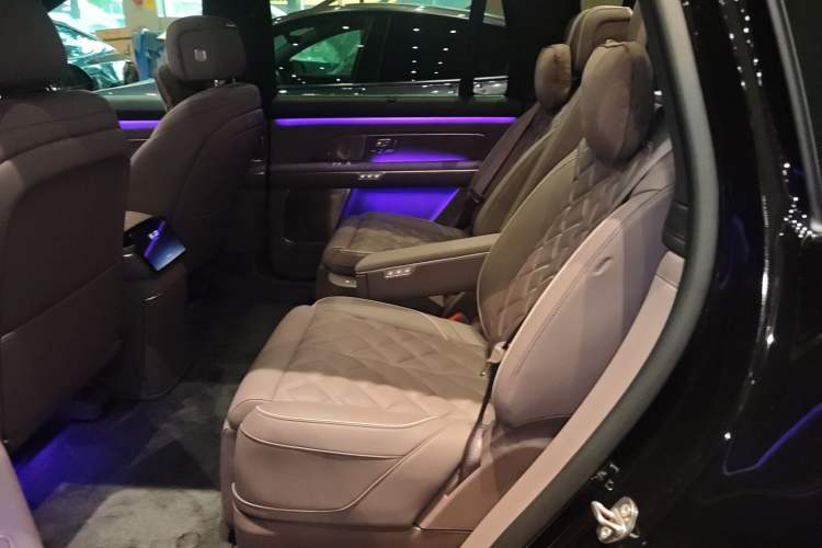 Used Nio ES8 2026 Model 6-seat Executive Luxury Edition Left Rear Seat