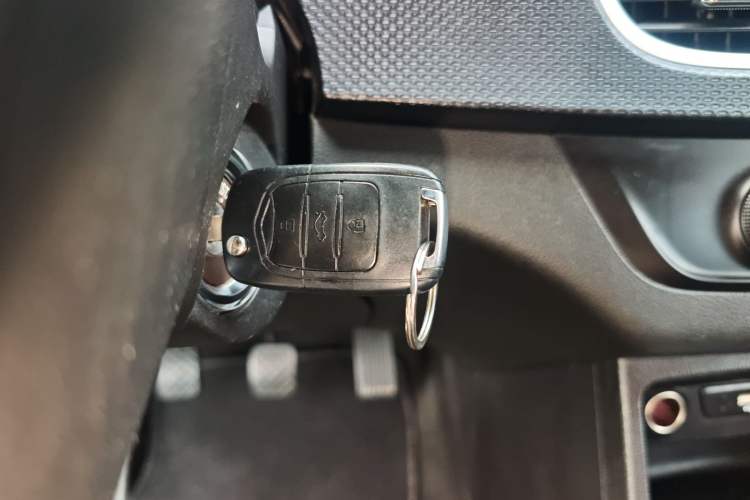 Used Baojun 730 2019 1.5L Manual Fashion Model 7-seater China VI
