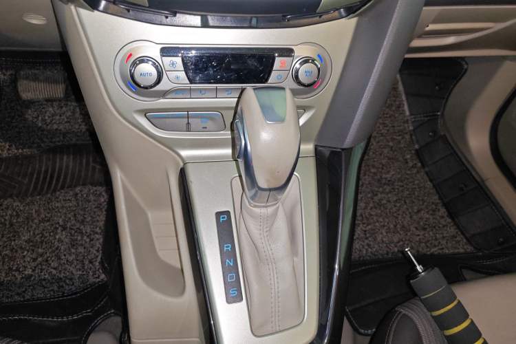 Used Ford Focus 2012 Hatchback 1.6L Automatic Fashion Edition