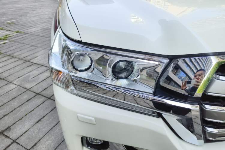 Used Toyota Land Cruiser 