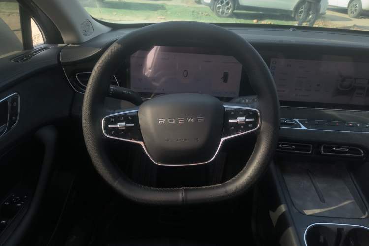 Used Roewe D7 2025 DMH 125km World Champion Excellence Edition
