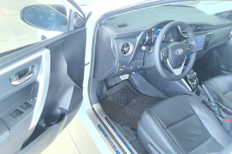 Used Toyota Corolla 2017 Revised Dual-Engine 1.8L E-CVT Elite Edition