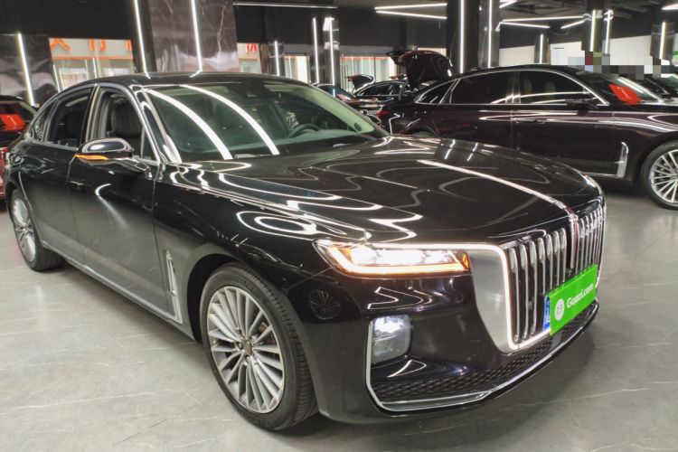 Used Hongqi H9 2022 2.0T Smart Connect Flagship Edition Front Right 45 Deg
