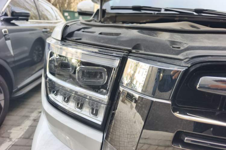 Used Tank 500 New Energy 2023 Hi4-T Right Front Headlight