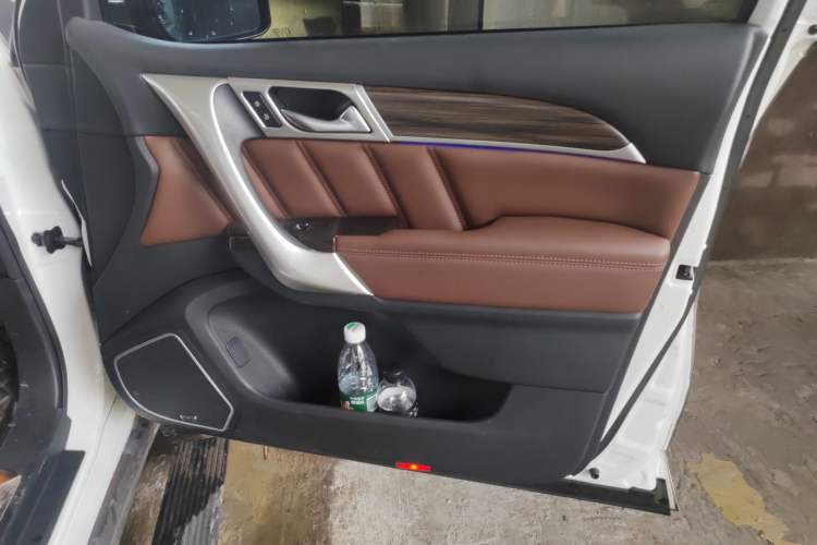 Used Haval H9 2017 2.0T Diesel 4x4 Premium 5-Seater
