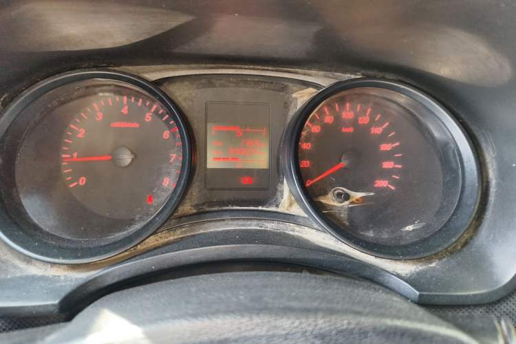 Used Wuling Hongguang 2019 1.5L S Basic Version China VI Standard LAR