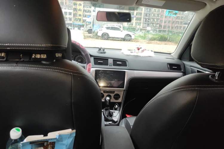 Used Volkswagen Lavida 2017 1.6L Automatic Fashion Edition
