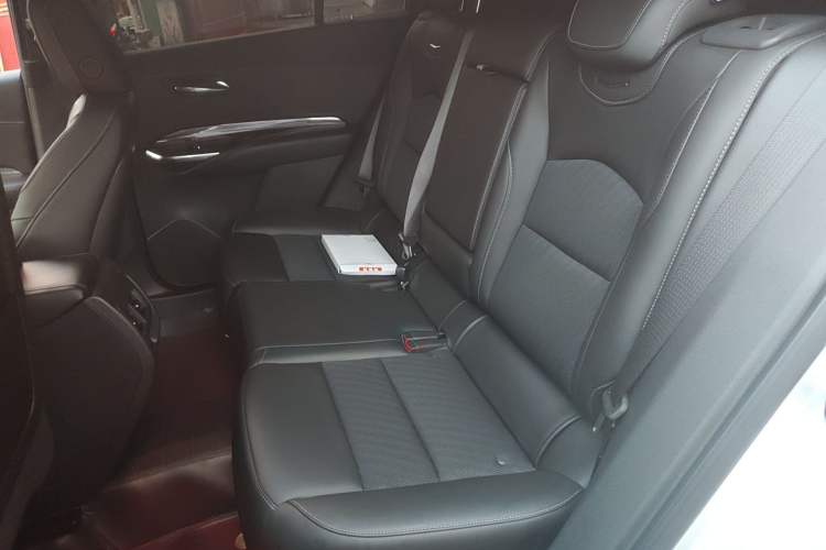 Used Cadillac XT4 2018 28T Two-Wheel Drive Tech Version
