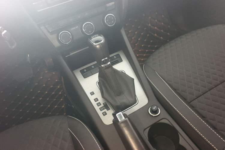 Used Skoda Octavia 2018 TSI230 DSG Luxury Edition