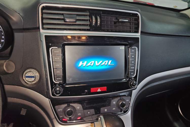 Used Haval M6 2019 1.5T DCT Two-Wheel Drive Elite Version China VI Standard