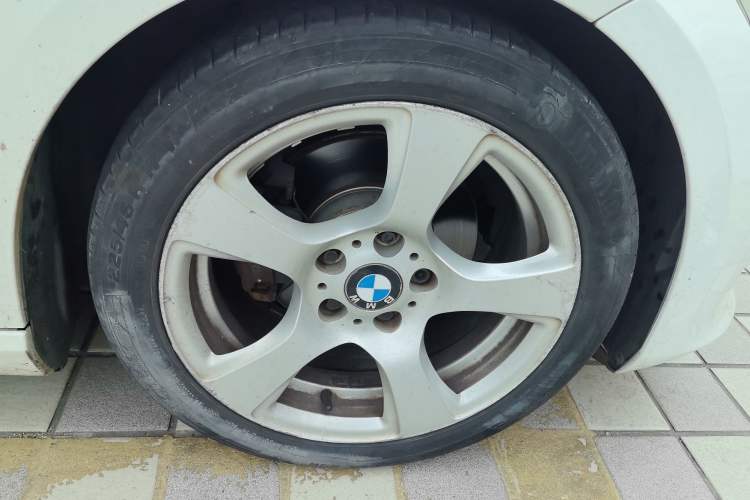 Used BMW 3 Series 2011 320i Convertible Coupe
