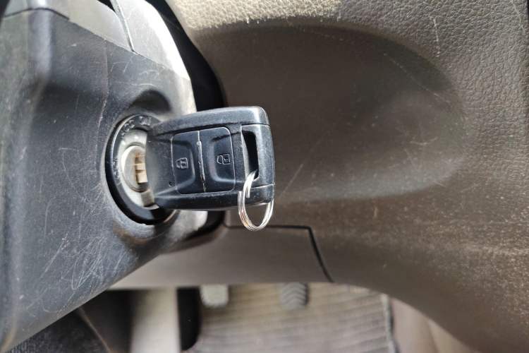 Used Wuling Rongguang V 2016 1.5L Standard Version