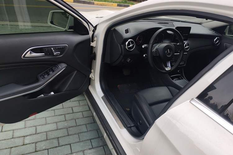 Used Mercedes-Benz GLA 2017 GLA 200 Fashion Model
