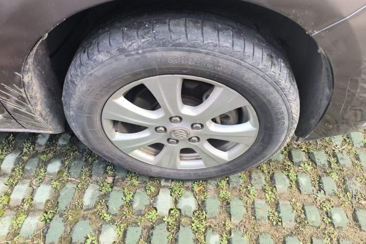 Used Buick GL8 2014 3.0L GT Luxury Business Haoya Edition Right Front Wheel Hub