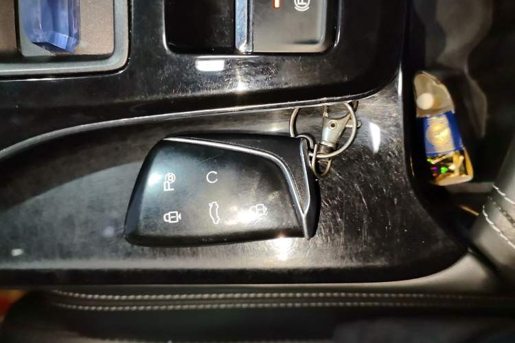 Used Dongfeng Aeolus Mage 2023 DH-i 1.5T Luxury Edition
