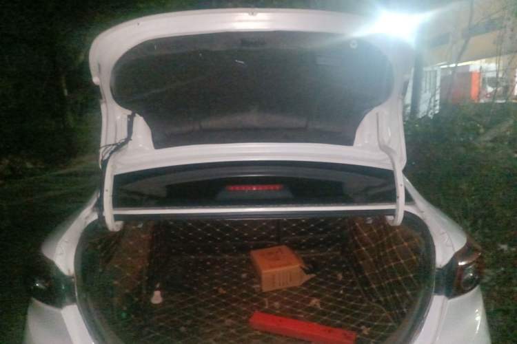 Used Mazda 3 Axela 2016 Sedan 1.5L Automatic Comfort Model