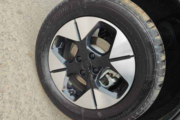 Used Geely Galaxy Geome 2025 310km Dream Edition Exterior 5