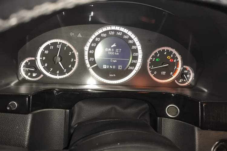 Used Mercedes-Benz E-Class 2010 E 260 CGI Fashion Model
