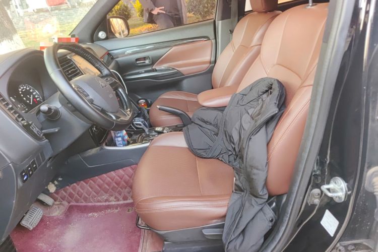 Used Mitsubishi Outlander 2021 Revised Version 2.0L Two-Wheel Drive Comfort Edition 5 Seats