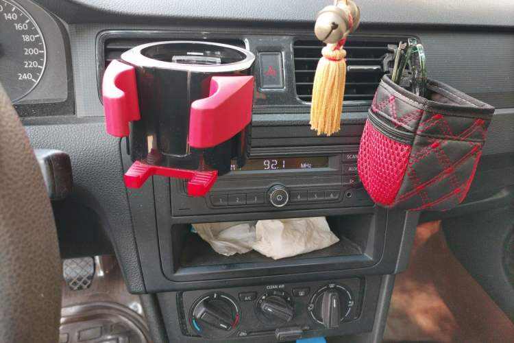 Used Volkswagen Santana 2015 1.4L Manual Fashion Edition Audio And AC Panel