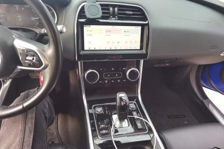 Used Jaguar XEL 2020 2.0T 200 PS S Advanced Elegance Edition
