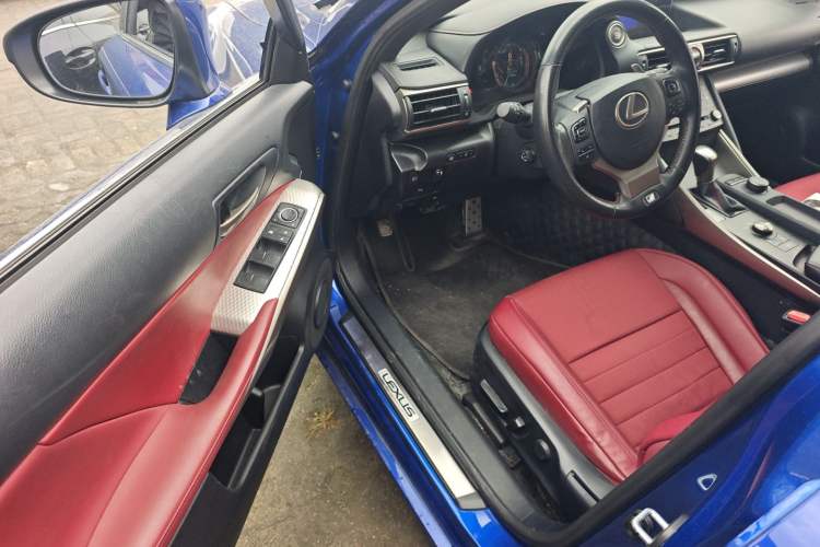 Used Lexus IS 2017 300 F SPORT Edition Driver Seat