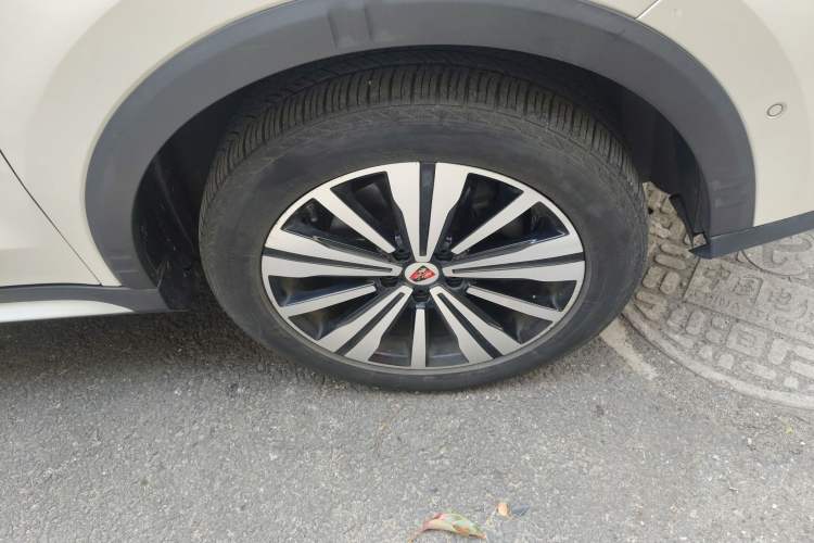 Used Roewe RX5 New Energy 2017 ERX5 EV400 Electric Internet Supreme Edition
