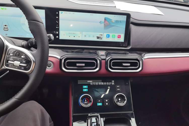 Used JETOUR X70 PLUS 2025 1.5T Luxury Edition 7-Seater